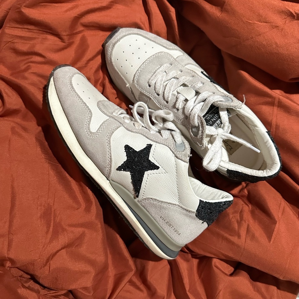 Size 7 Vintage Havana worn once.